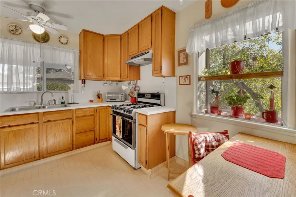 Additional image 10 of 159 E La Verne, Pomona, CA 91767