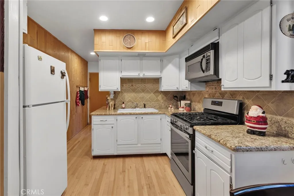 Additional image 42 of 788 Imperial Ave, Sugarloaf, CA 92386