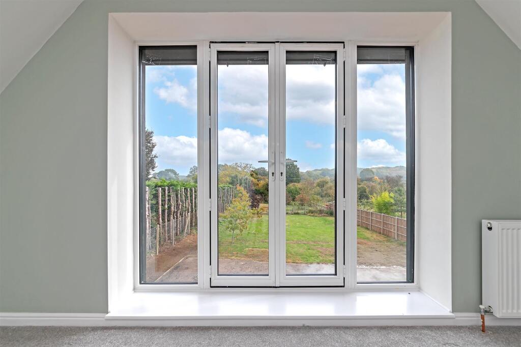 Additional image 21 of Warrengate Road, Brookmans Park