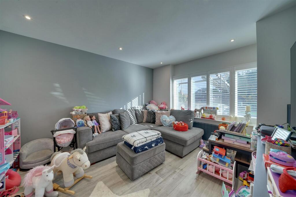 Additional image 10 of Huggins Lane, Welham Green, North Mymms, Hatfield