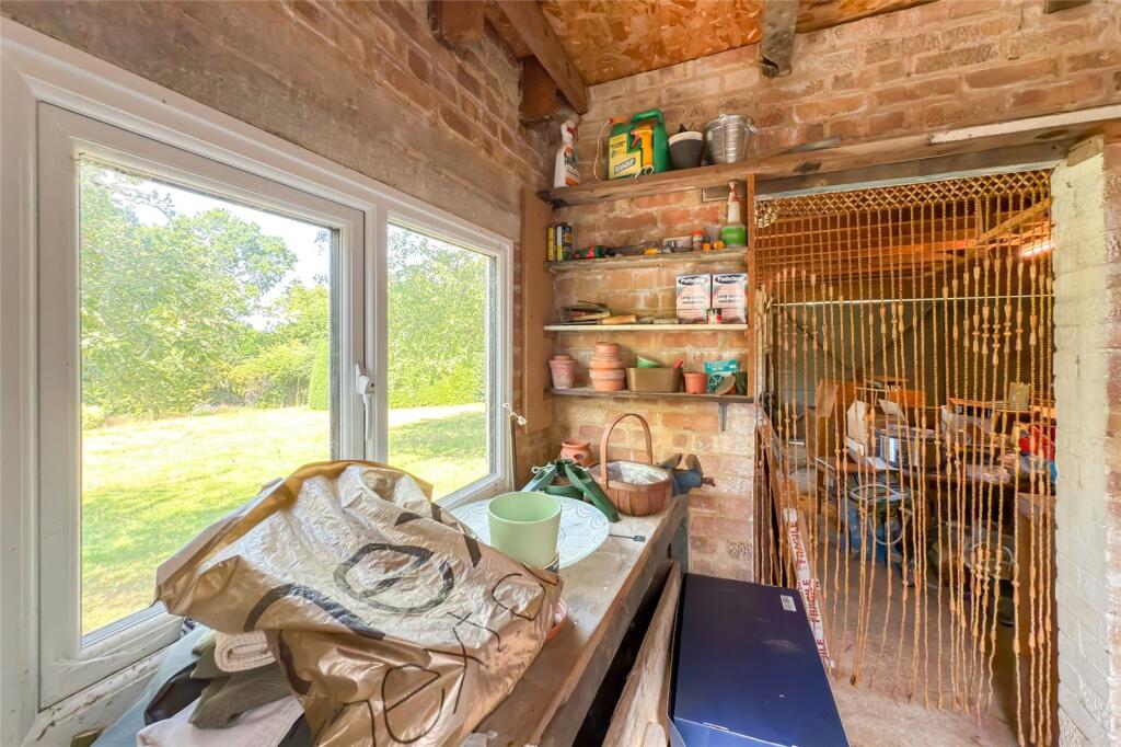 Additional image 25 of Roundwood Lane, Harpenden, Hertfordshire, AL5