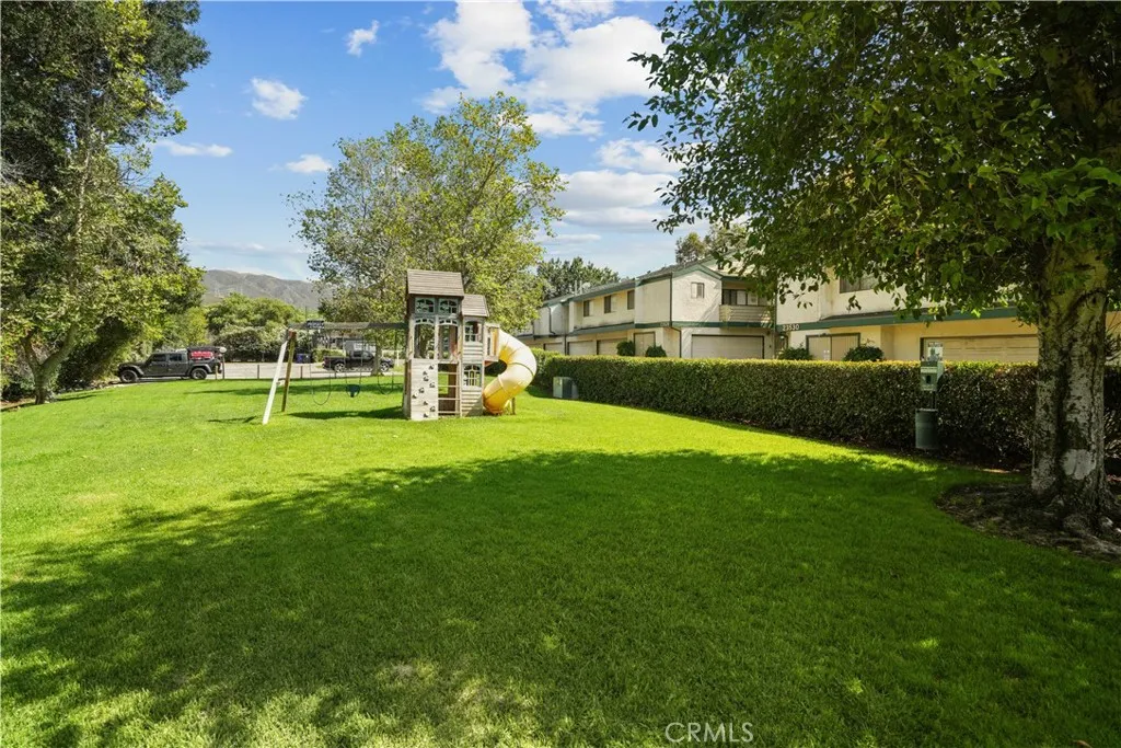 Additional image 24 of 23542 Newhall Avenue Unit 5, Newhall, CA 91321