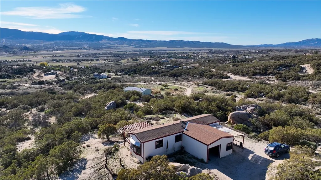 Additional image 25 of 42475 La Brinia Ln, Anza, CA 92539