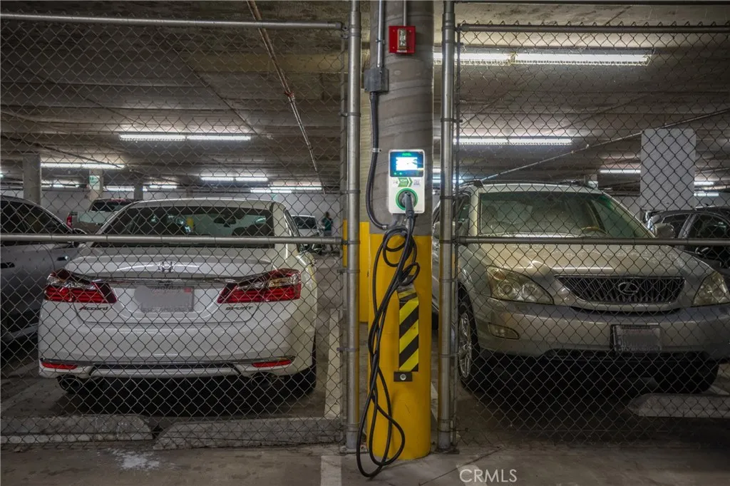 Additional image 69 of 201 E Angeleno Avenue Unit 206, Burbank, CA 91502