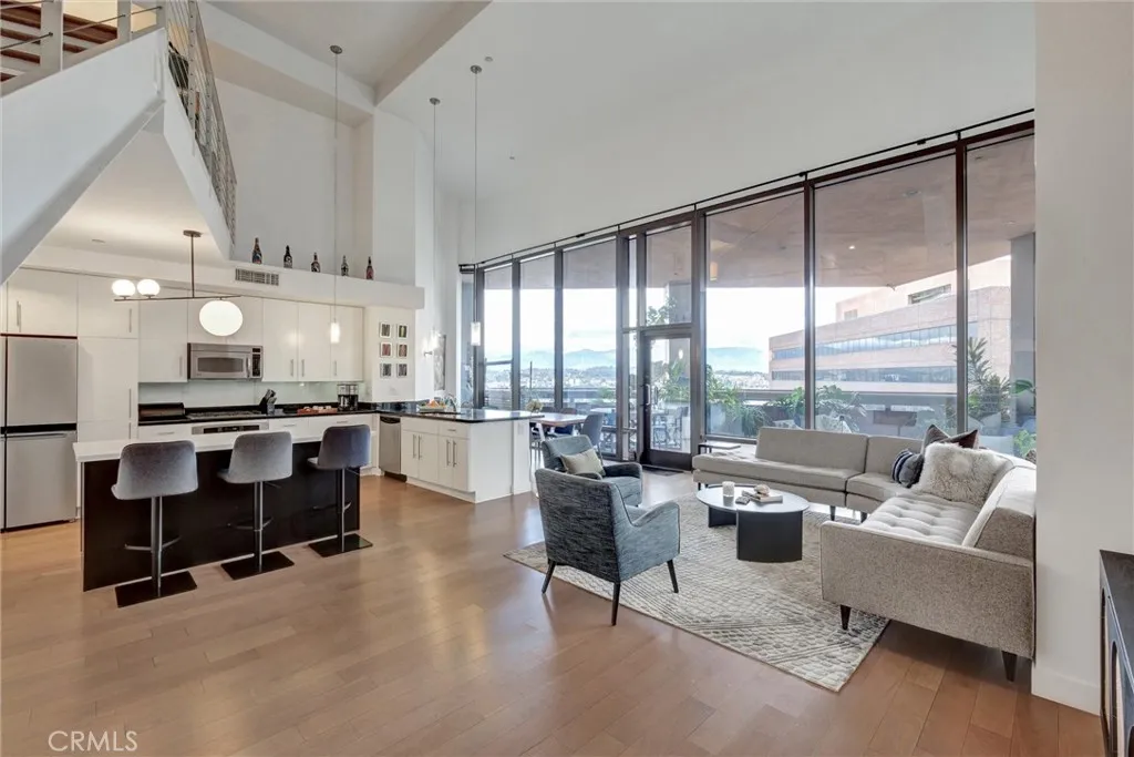 Additional image 4 of 1100 Wilshire Boulevard Unit 1705, Los Angeles, CA 90017