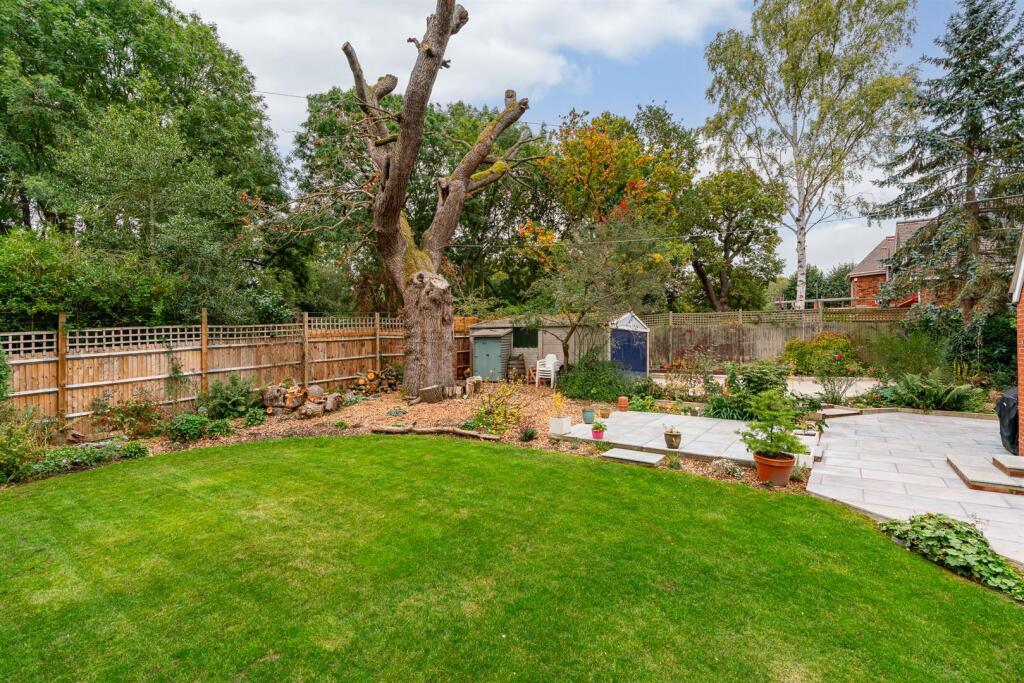 Additional image 27 of Digswell Lane, Welwyn