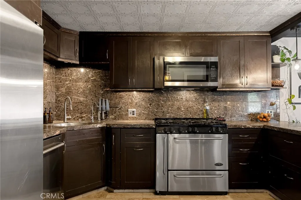 Additional image 12 of 23935 Zurich Dr, Crestline, CA 92325