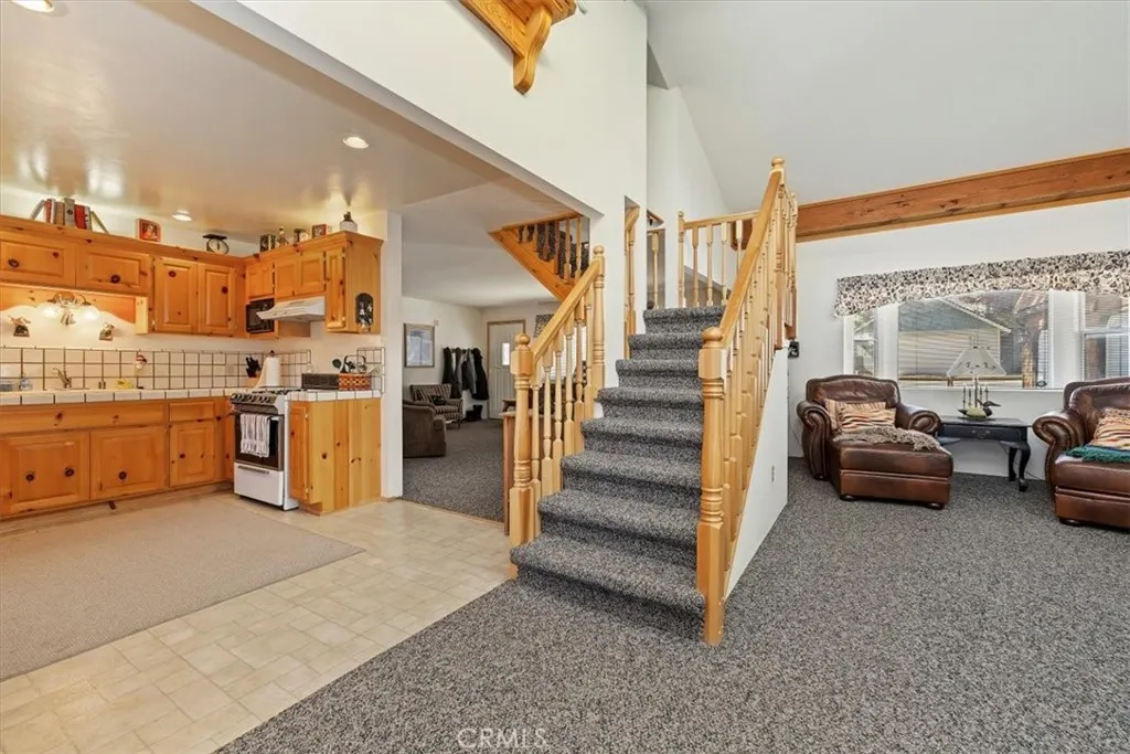 Additional image 12 of 627 Sunset Lane, Sugarloaf, CA 92386