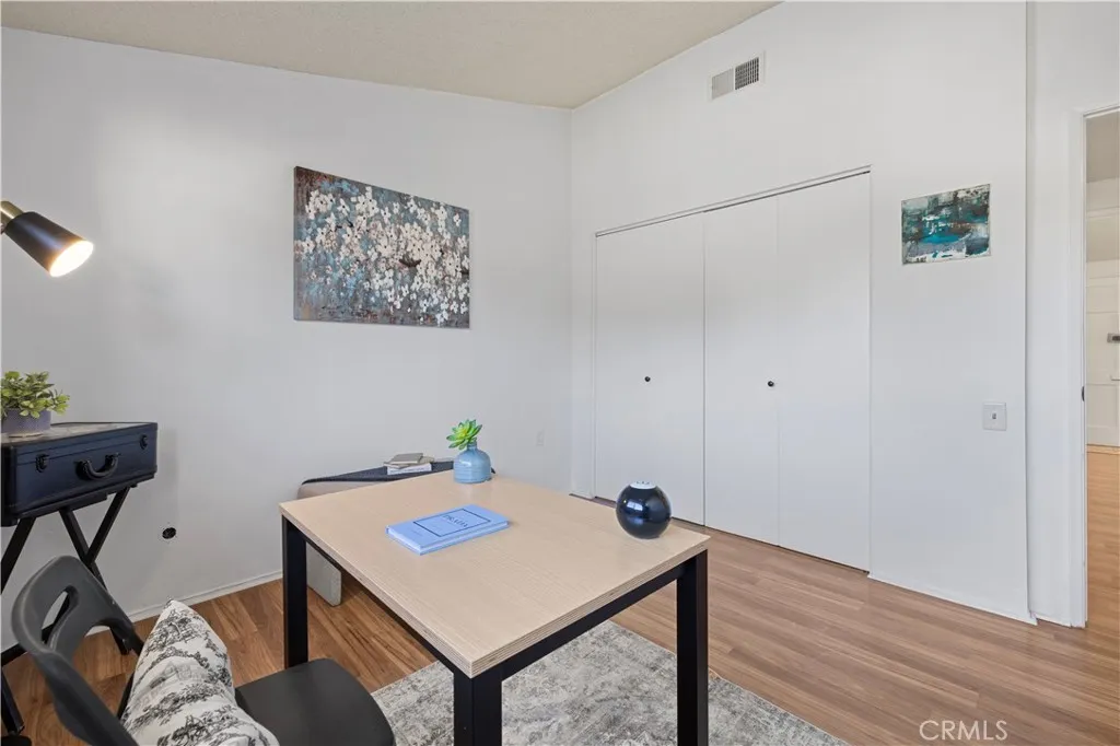 Additional image 15 of 19116 Avenue Of The Oaks #B, Newhall, CA 91321