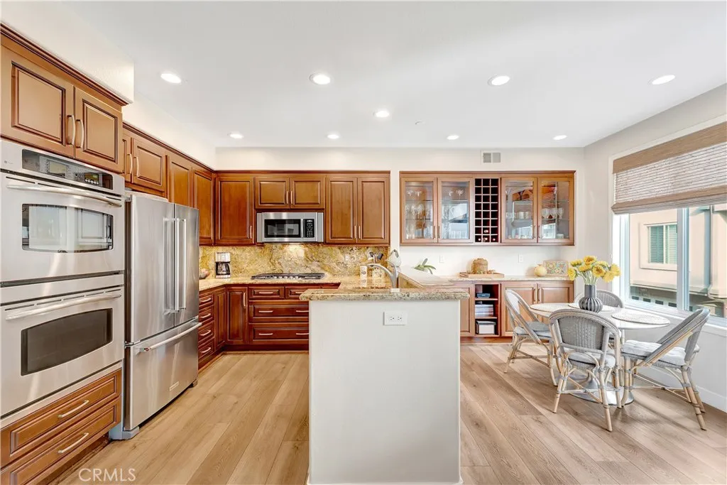 Additional image 78 of 6251 Surfpoint Cir, Huntington Beach, CA 92648