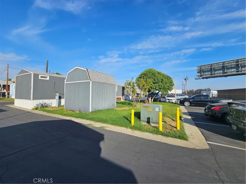 Additional image 3 of 18411 Valley Boulevard Unit 19B, Bloomington, CA 92316