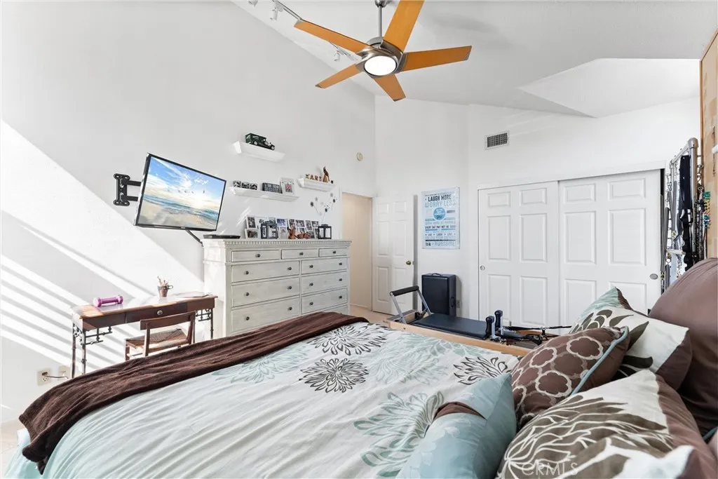 Additional image 47 of 39 Foxboro, Irvine, CA 92614