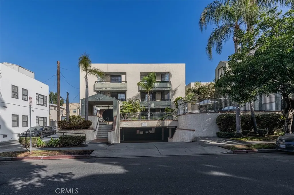 Additional image 2 of 1237 E 6th Street Unit 110, Long Beach, CA 90802