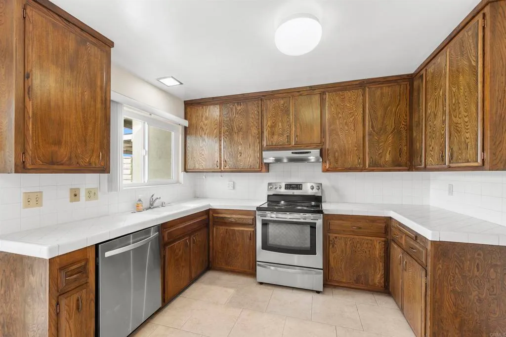 Additional image 61 of 335 J Street Unit B, Chula Vista, CA 91910