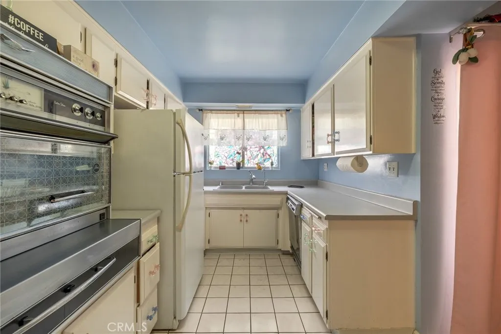 Additional image 45 of 330 N Howard Street Unit 201, Glendale, CA 91206