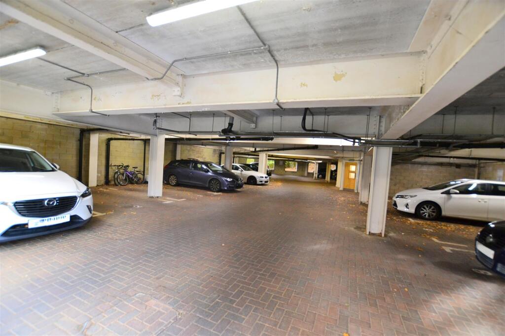 Additional image 4 of North Drive, Hatfield