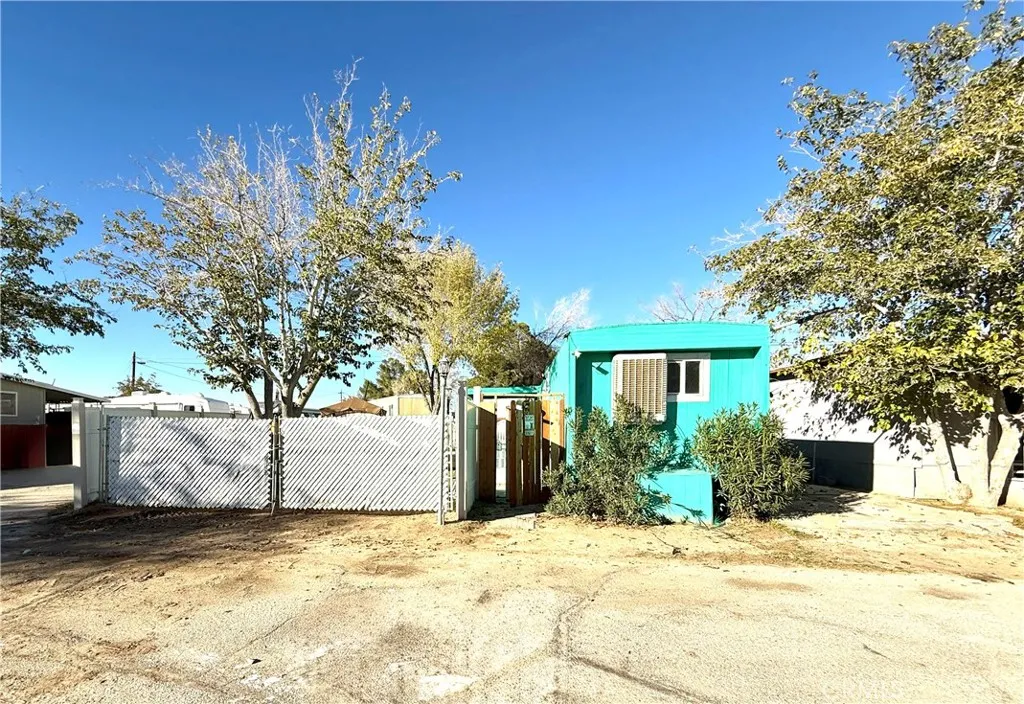 Additional image 3 of 1258 Rosamond Blvd Unit 66, Rosamond, CA 93560