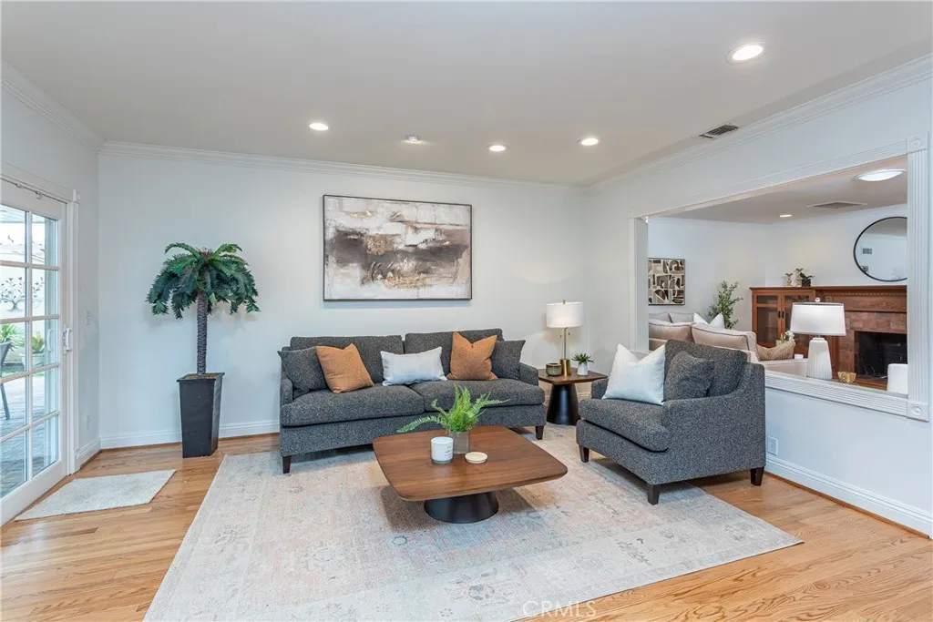 Additional image 75 of 842 Cornell Dr, Burbank, CA 91504