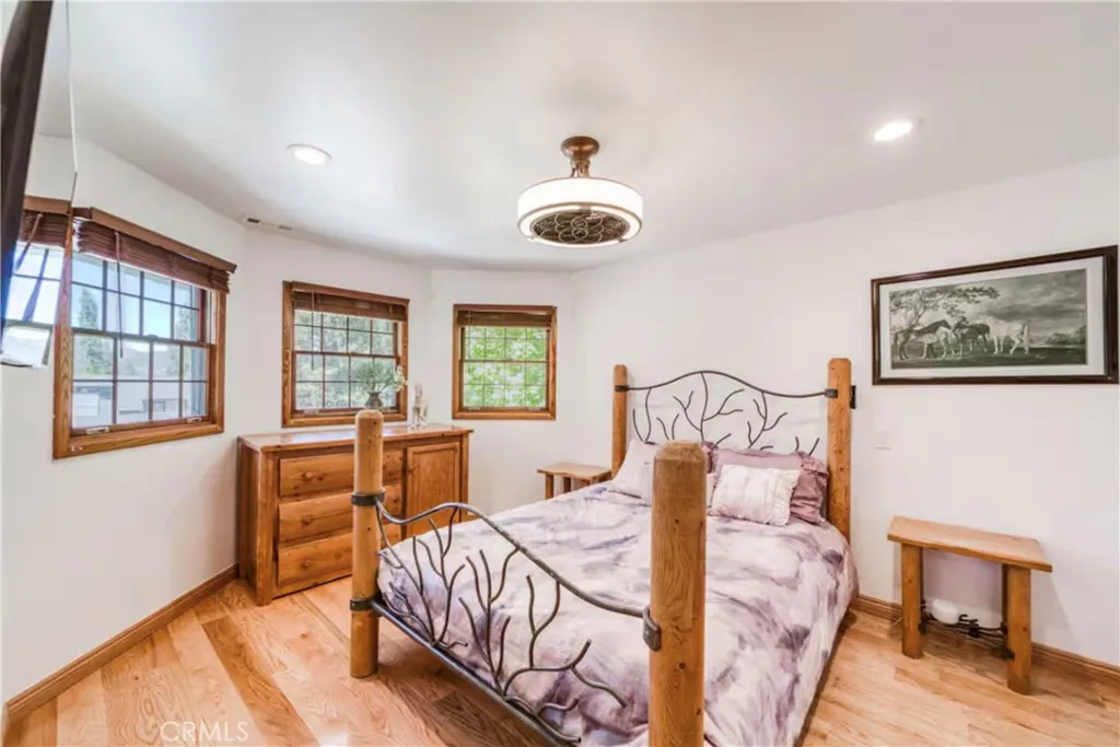 Additional image 79 of 42725 Tannenbaum, Big Bear Lake, CA 92315