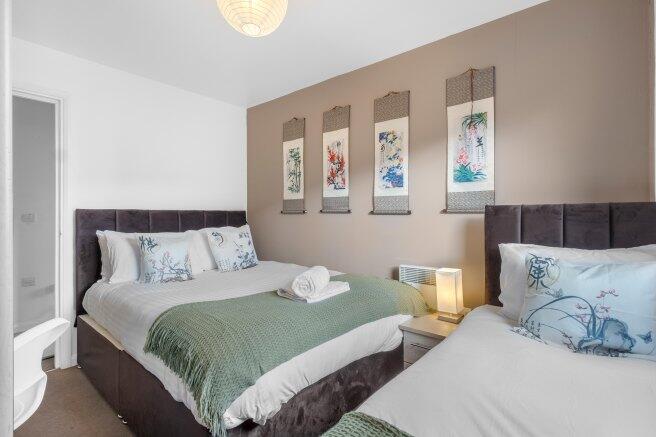 Additional image 32 of 165 Granville Street