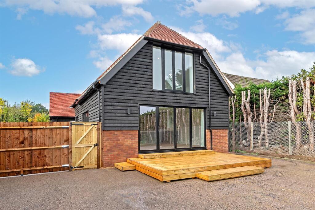 Additional image 36 of Warrengate Road, Brookmans Park