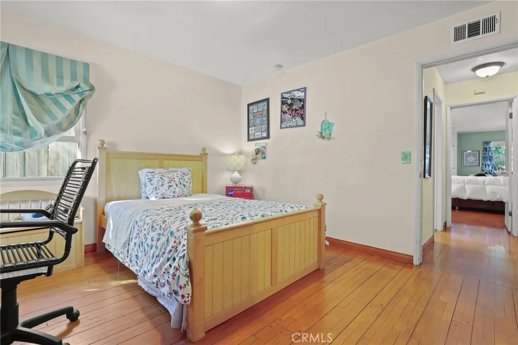 Additional image 65 of 15719 Vose Street, Lake Balboa, CA 91406