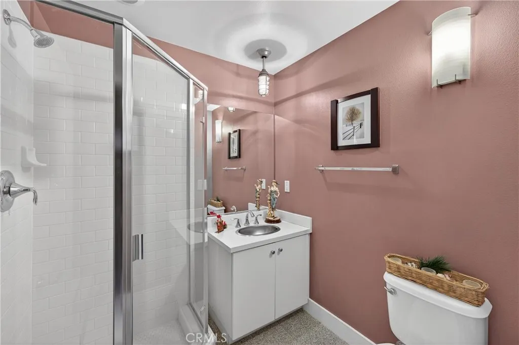 Additional image 23 of 906 E Civic Center Dr, Santa Ana, CA 92701