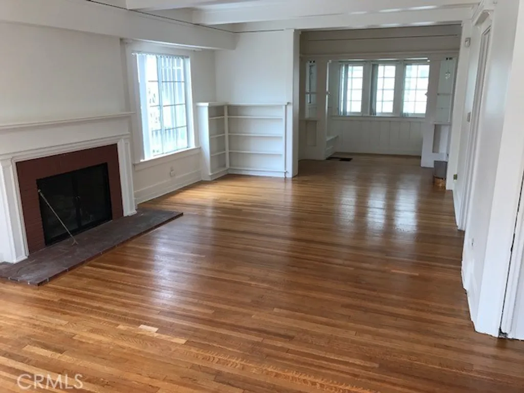 Additional image 4 of 1624 S Gramercy Pl, Los Angeles, CA 90019