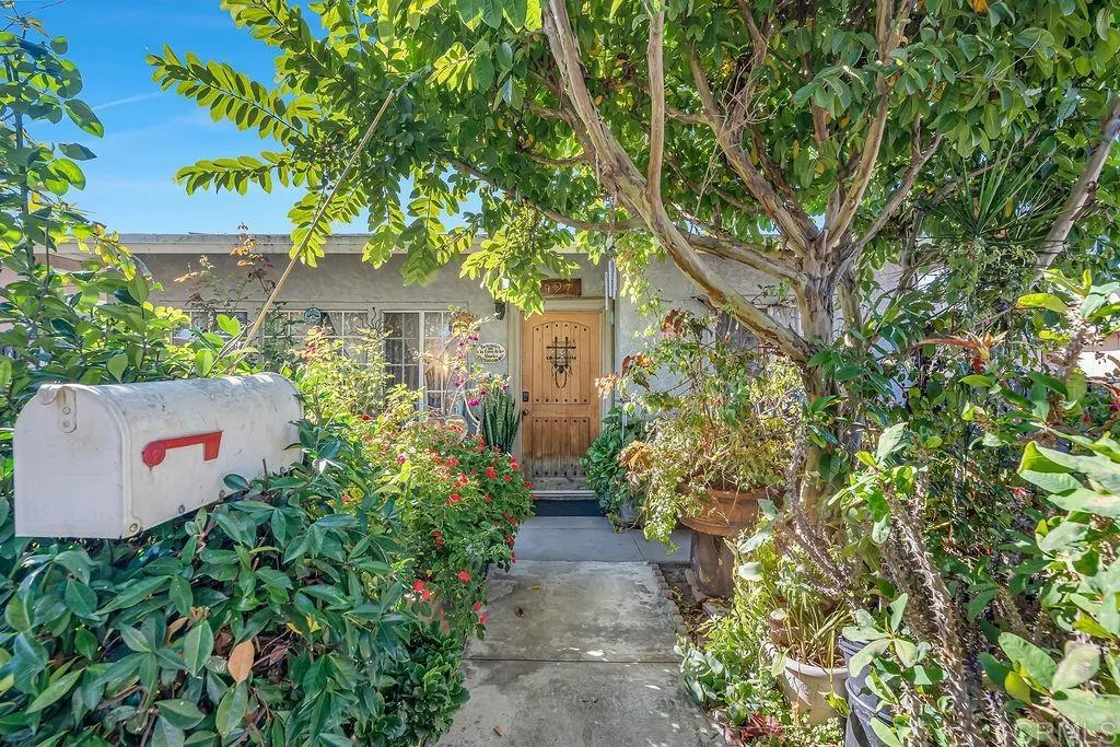 Additional image 2 of 927 S Eucalyptus Ave, Inglewood, CA 90301