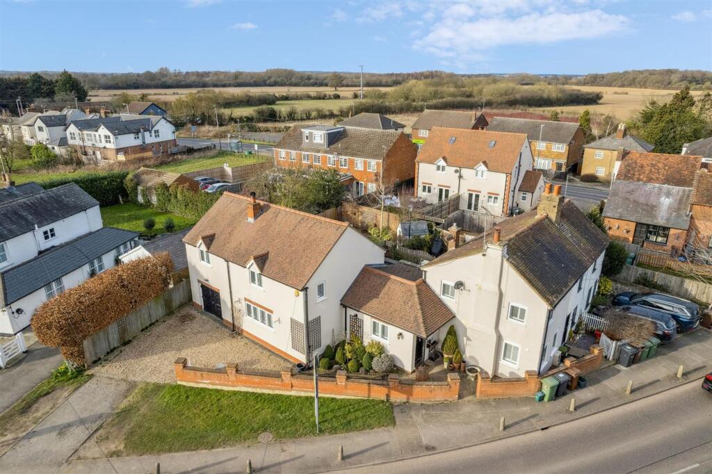 Coursers Road, Colney Heath, AL4