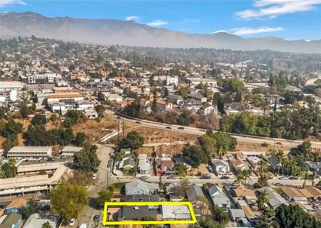 226 S Avenue 64 Ave, Los Angeles, CA 90042