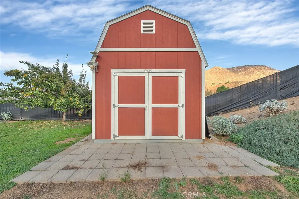 Additional image 43 of 4530 Watkins Dr, Riverside, CA 92507