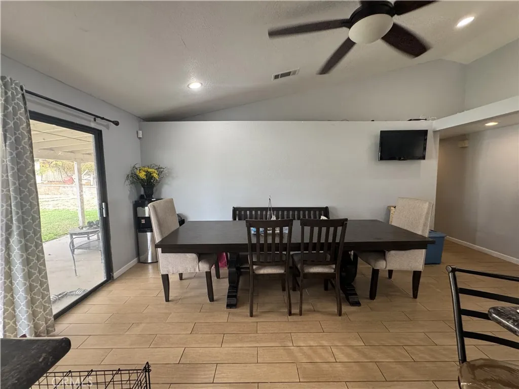 Additional image 16 of 3072 Lynwood Dr, Highland, CA 92346