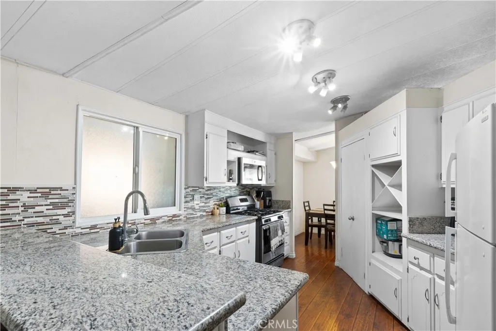 Additional image 19 of 19078 Monterey St, Hesperia, CA 92345