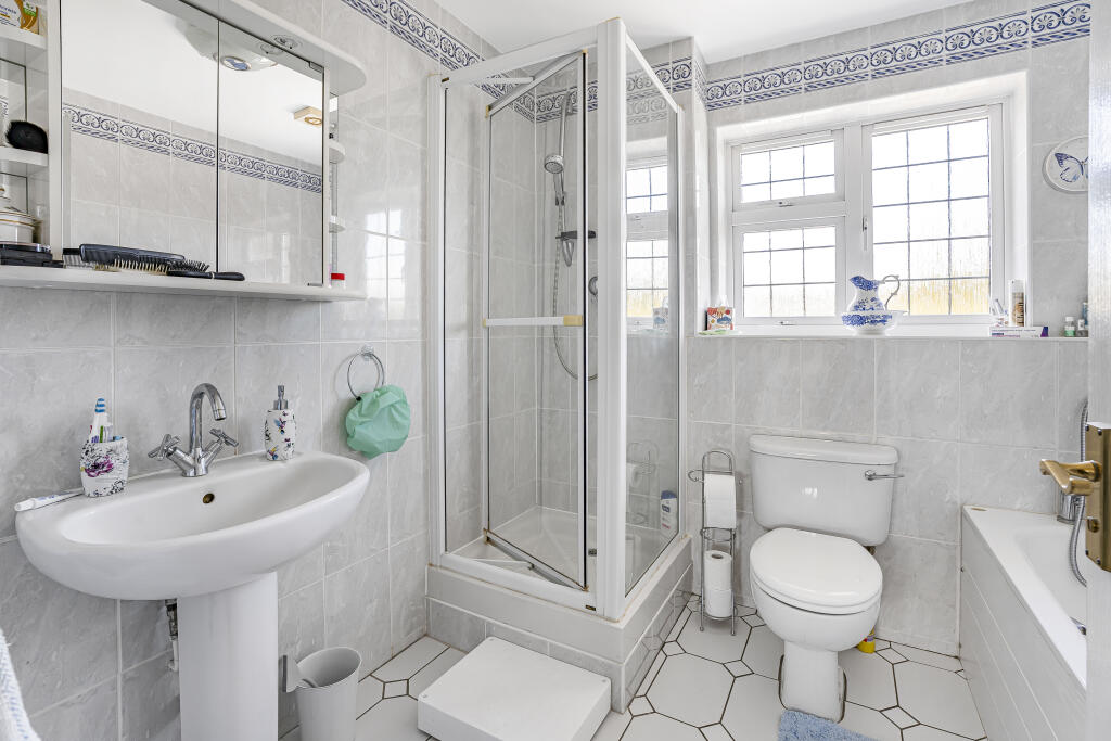 Additional image 18 of Heyford End, Balmoral Close, St Albans, AL2