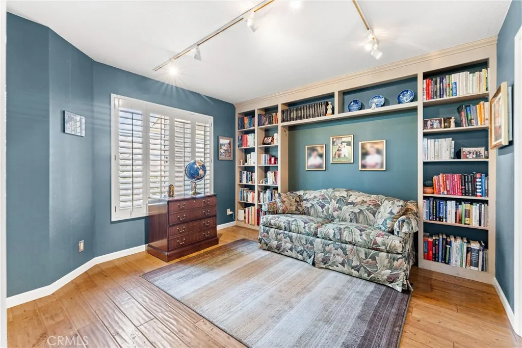 Additional image 20 of 39 Foxboro, Irvine, CA 92614