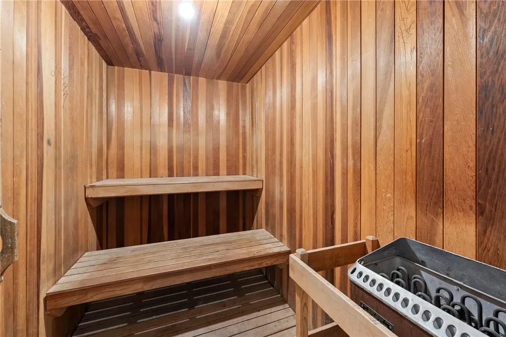 Additional image 20 of 7035 Woodley Unit 205, Van Nuys, CA 91406