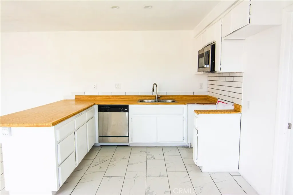 Property image for 27160 Vista Rd Unit 38, Helendale, CA 92342