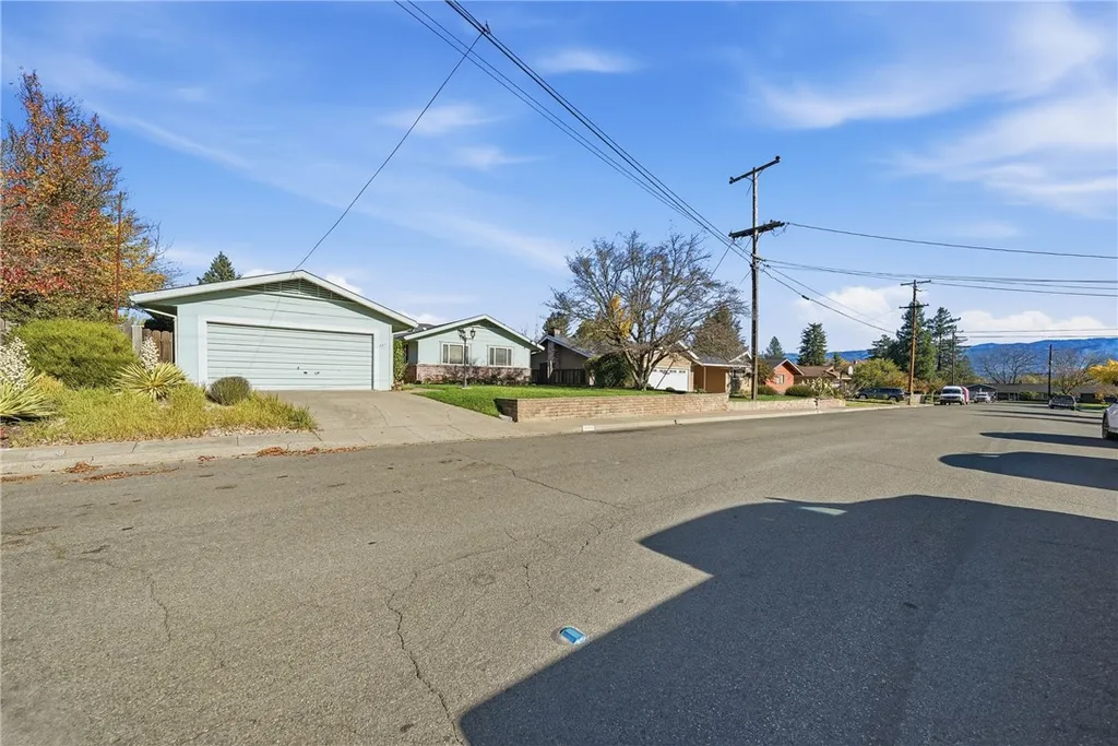 Additional image 58 of 464 Nokomis Drive, Ukiah, CA 95482