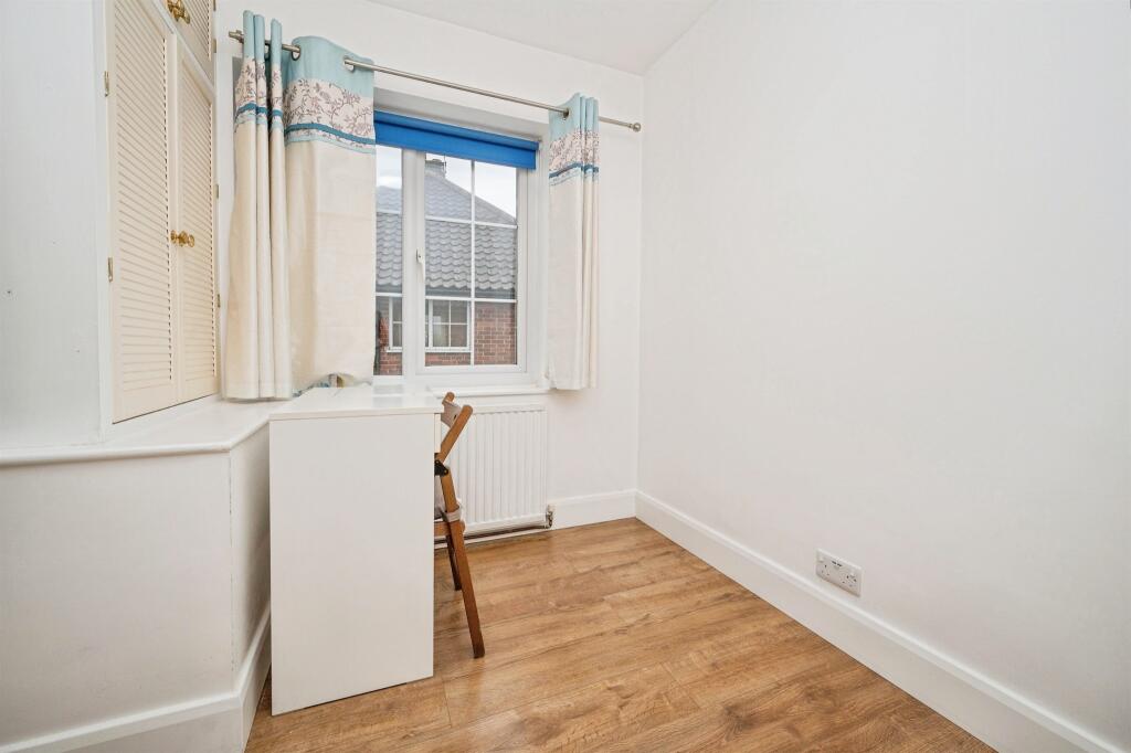 Additional image 12 of Springfields, Welwyn Garden City