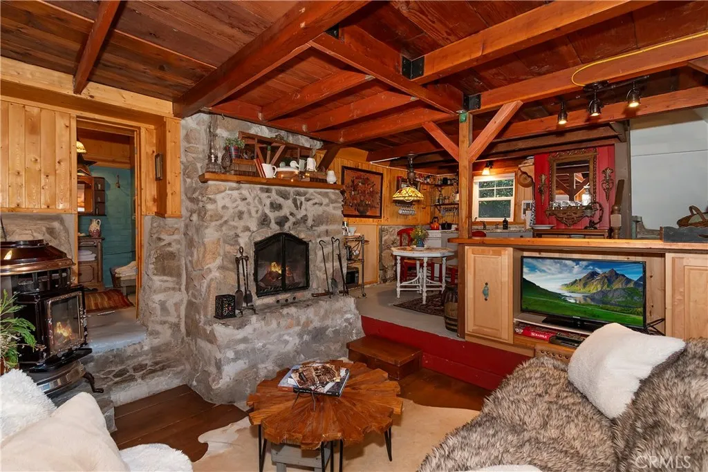 Additional image 4 of 23270 Brookside Rd, Crestline, CA 92325