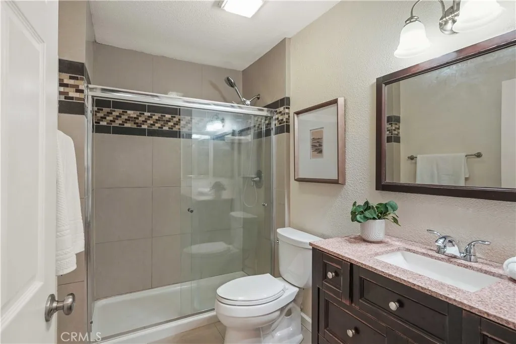 Additional image 17 of 23542 Newhall Avenue Unit 5, Newhall, CA 91321