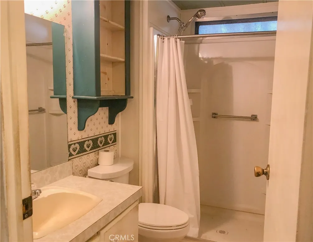 Additional image 41 of 400 E Roberts Ln Unit 99, Bakersfield, CA 93308