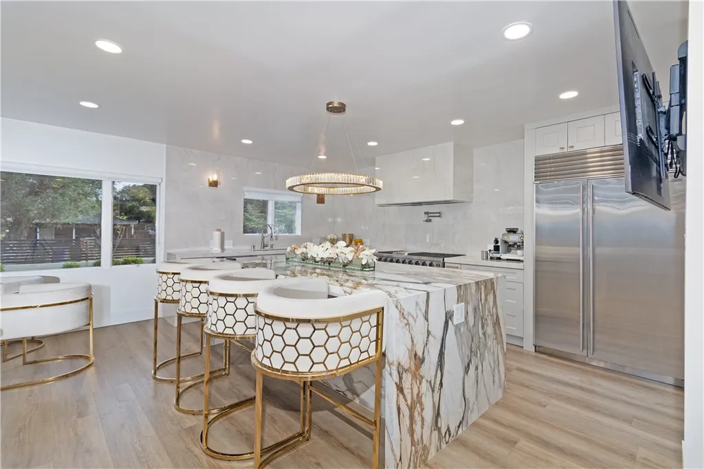 Additional image 10 of 5439 Gentry Avenue, Valley Village, CA 91607