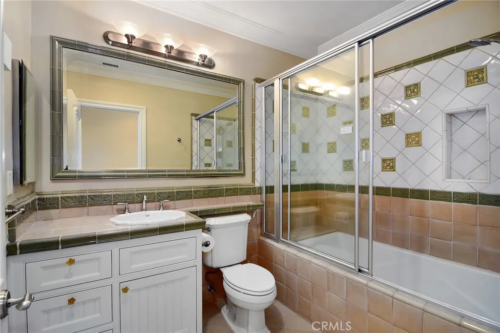 Additional image 48 of 18933 La Montana Place, Tarzana, CA 91356