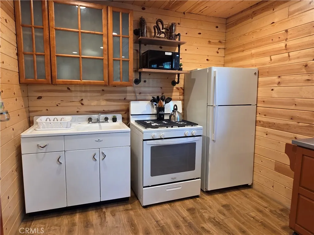 Additional image 8 of 344 Edgemoor Rd, Big Bear Lake, CA 92315