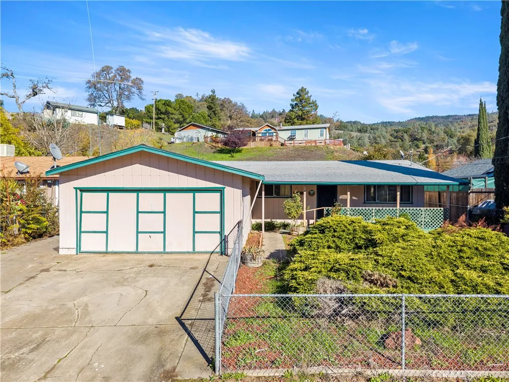 Additional image 19 of 3944 Country Club Drive, Lucerne, CA 95458