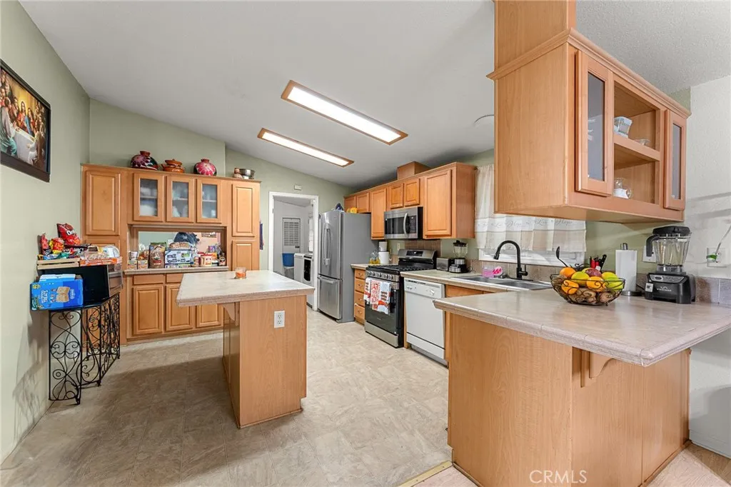 Additional image 52 of 138 Sir Damas Drive, Riverside, CA 92507