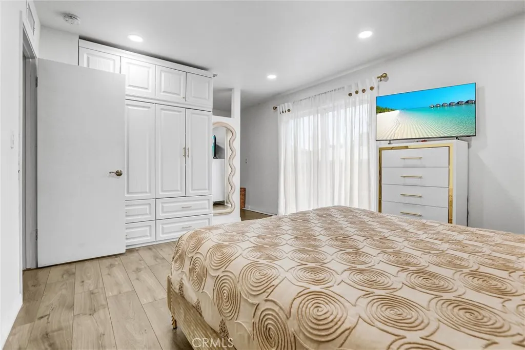 Additional image 38 of 28947 Lotusgarden Dr, Canyon Country, CA 91387