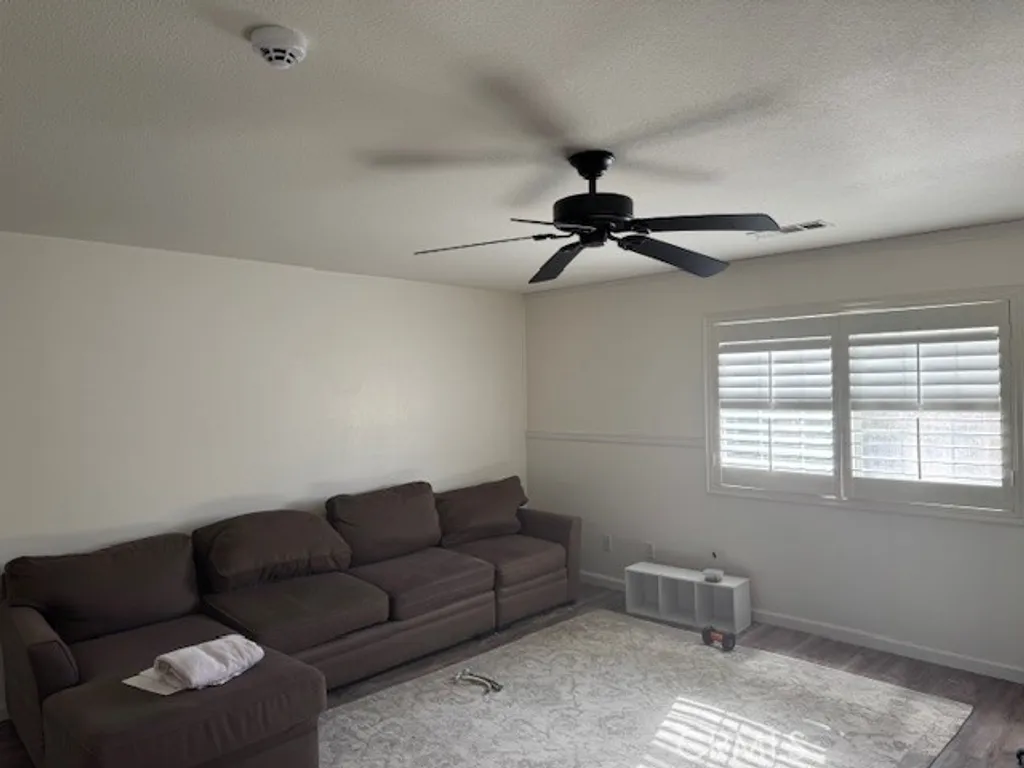 Additional image 23 of 2401 W Avenue P12, Palmdale, CA 93551